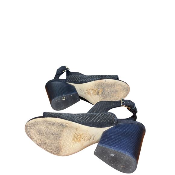 Tory Burch Women’s Perforated Suede Sandals Shoes size 8.5 - Picture 6 of 7